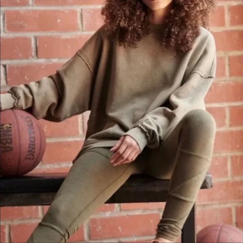 Free People Solid Metti Crew in Cargo Khaki Size XS